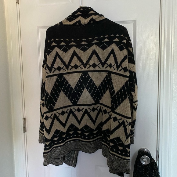 Cardigan - Picture 2 of 2